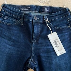 AG skinny jeans NWT, size 24, dark blue